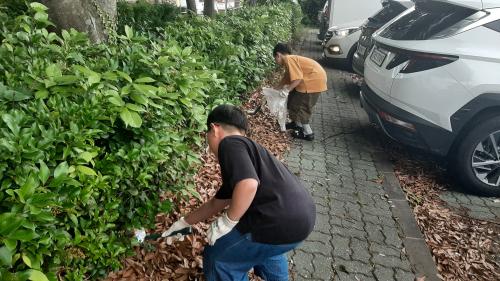 쓰레기좀 버리지 마세요